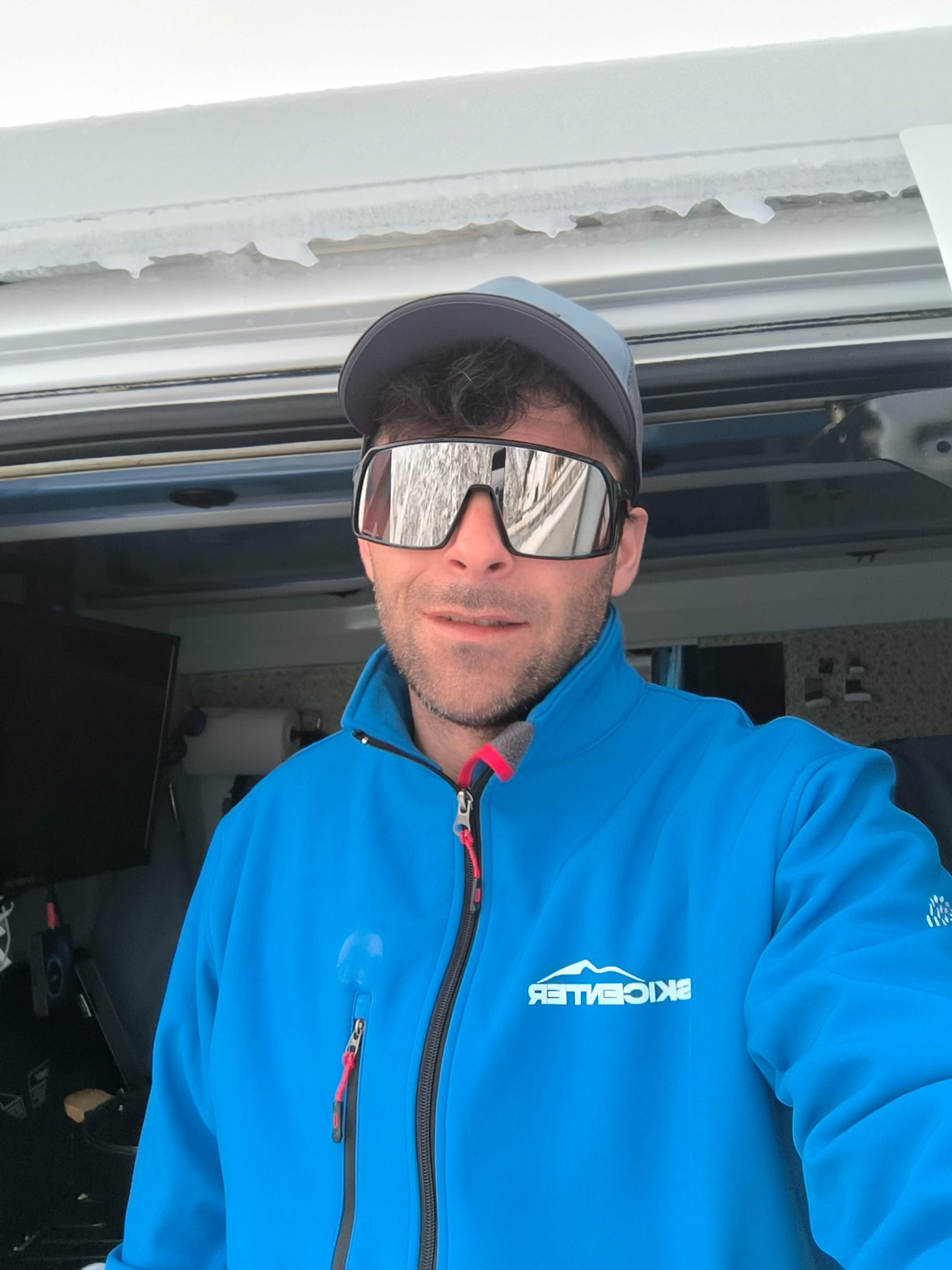 Kike Varela enseñando